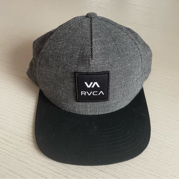 RVCA Gray and Black SnapBack Baseball Trucker Hat Cap - Picture 1 of 5